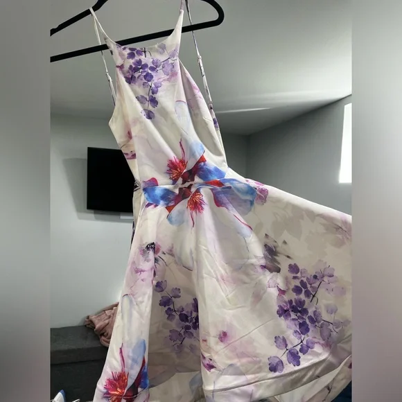 L’Atiste Watercolor Floral Backless Mini Dress Size M - Picture 2 of 5